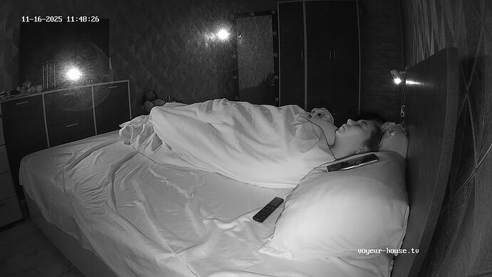 realm18-cam18-1763294807