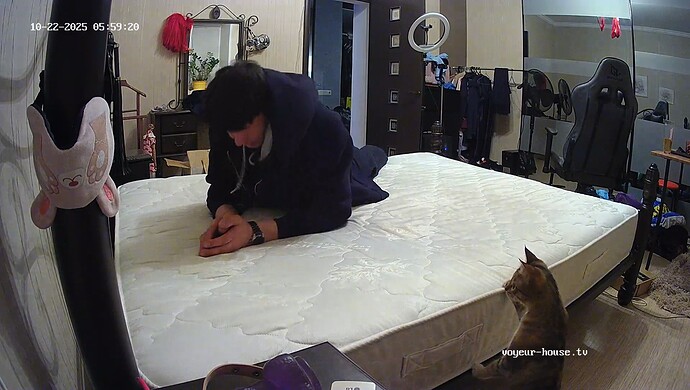 realm64-cam17-1761102532