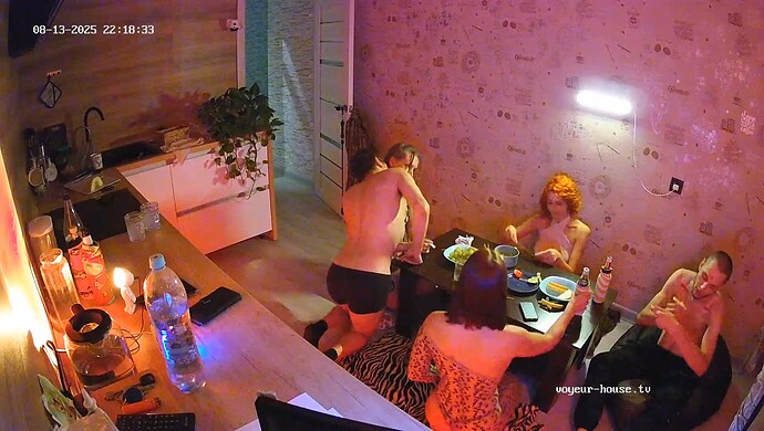 realm64-cam12-1755112753
