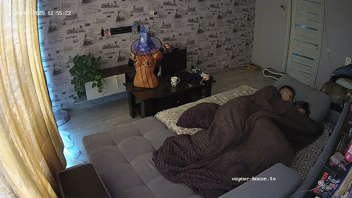 realm64-cam14-1749291549