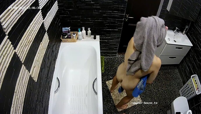 realm25-cam112-1694175146