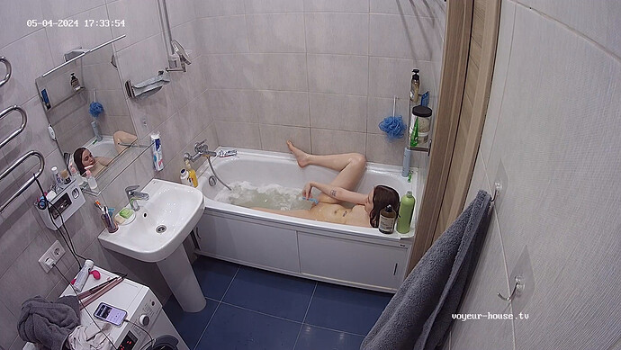 realm27-cam110-1714835141