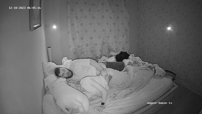 realm92-cam111-1702188736