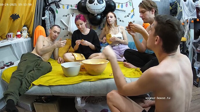 realm42-cam14-1761322467