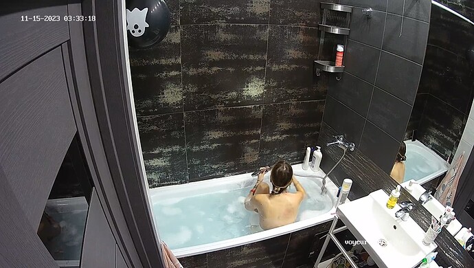 realm27-cam19-1700008446