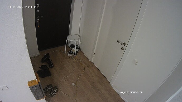 realm69-cam110-1744670513
