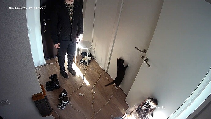 realm69-cam110-1744641757