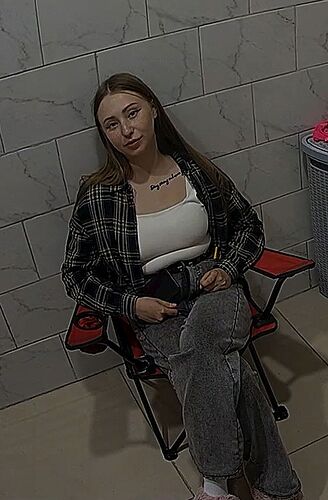 Evelyn_260729_bathroom_@_Shana_realm64_01
