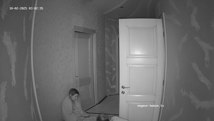 realm8-cam116-1759363386