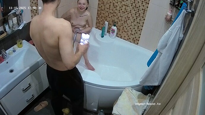 realm62-cam110-1763286923