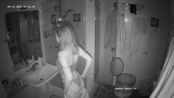 realm52-cam110-1757587102