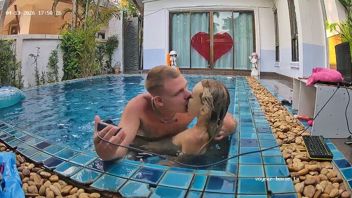 realm94-cam122-1776077460