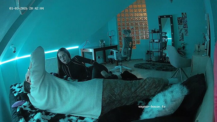 realm8-cam19-1767465823