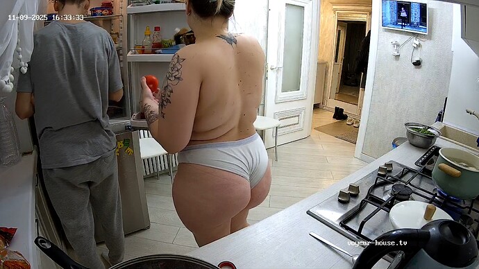 realm122-cam11-1762695254