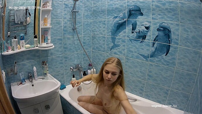 realm74-cam16-1719426522