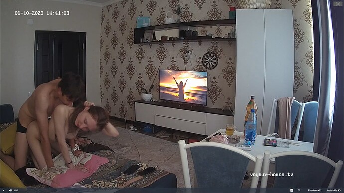 Ashampoo_Snap_samedi 10 juin 2023_9h51m14s_024_Cinderella & Isidor apartment with reallifecam cameras at Voyeur House TV - Google Chrome