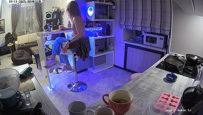 realm64-cam11-1760214653