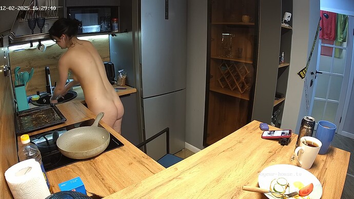 realm94-cam12-1764682215