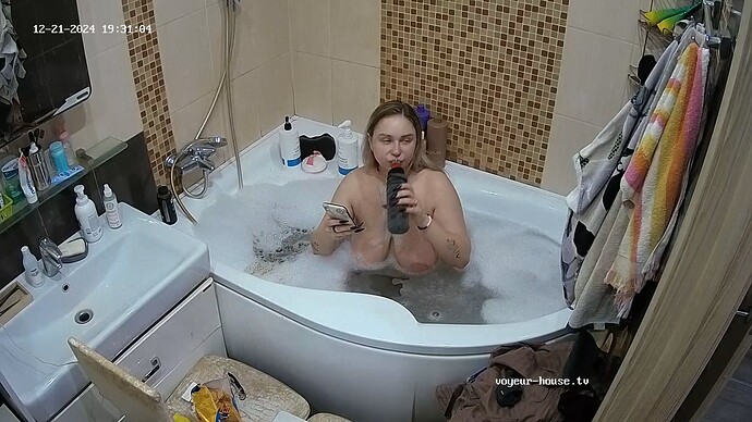 realm62-cam110-1734798701