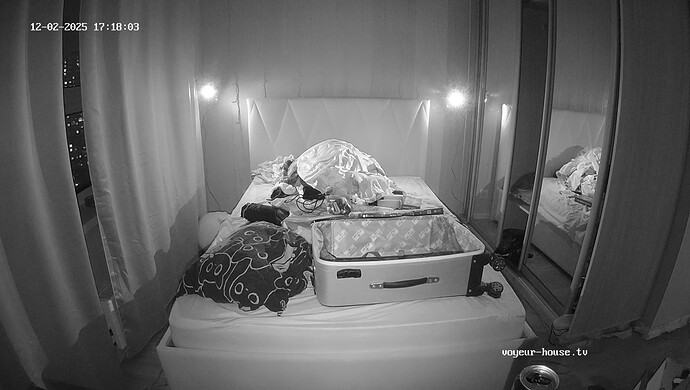 realm87-cam17-1764685122