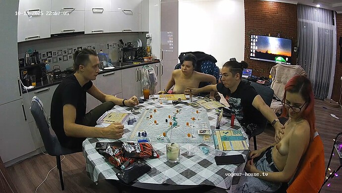 realm114-cam12-1760381822