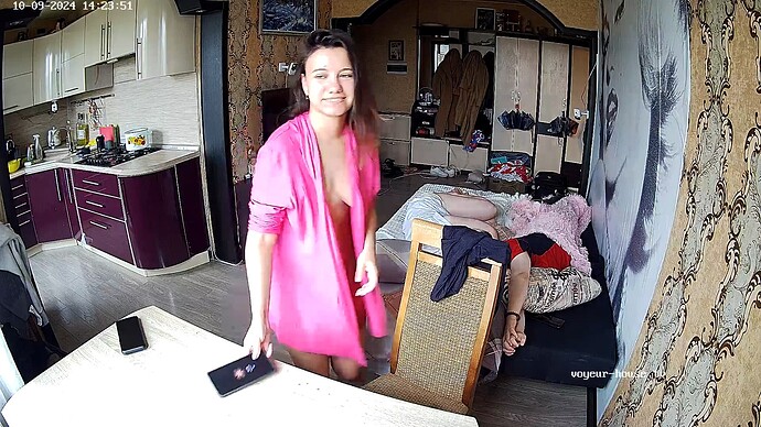 realm11-cam15-1728484579