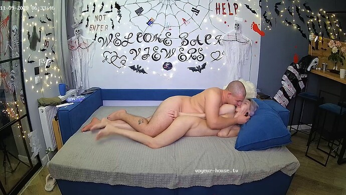 RosyAleks-20251109-03