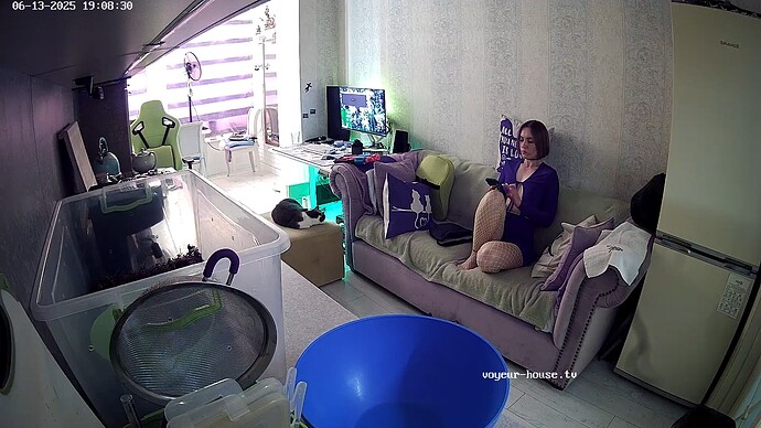 realm35-cam12-1749830943
