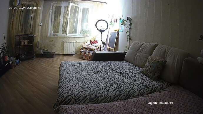 realm37-cam13-1717790933