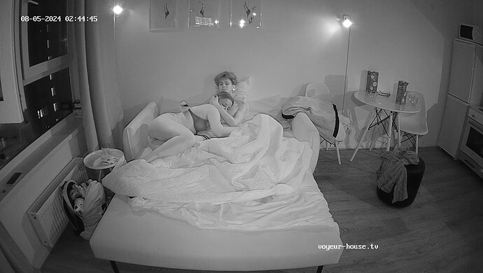 realm2-cam15-1722815104