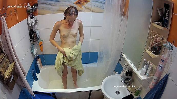 realm7-cam16-1718583838