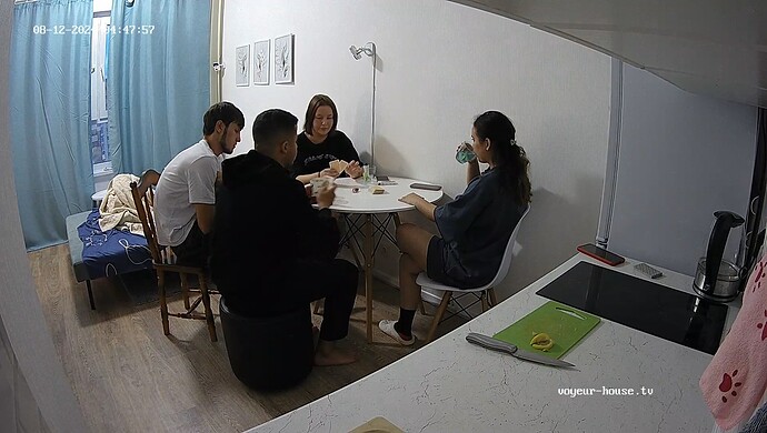 realm2-cam12-1723427315