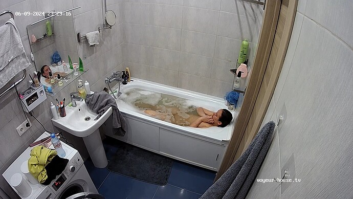 realm27-cam110-1717965340