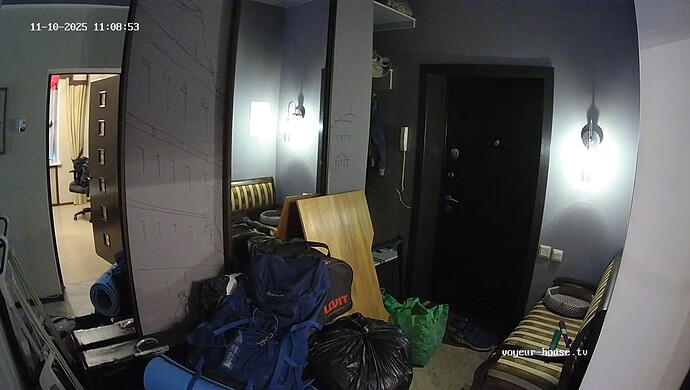 realm64-cam111-1762762174