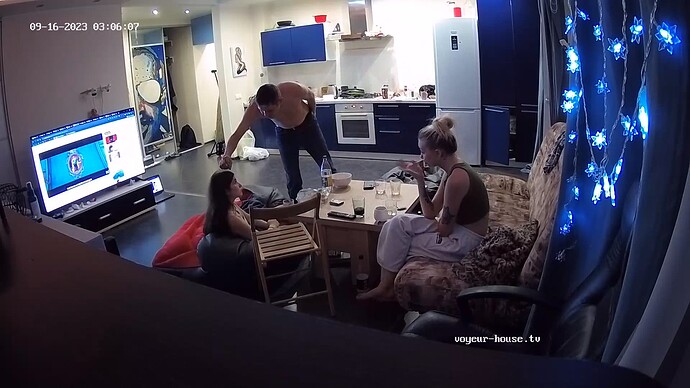 realm18-cam16-1694822800