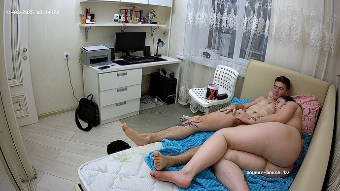 realm122-cam19-1762099821