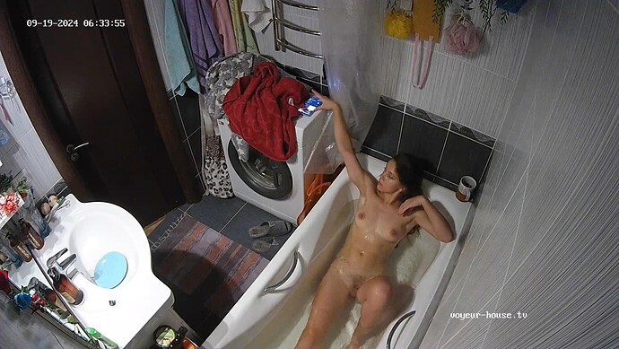 realm37-cam111-1726723271