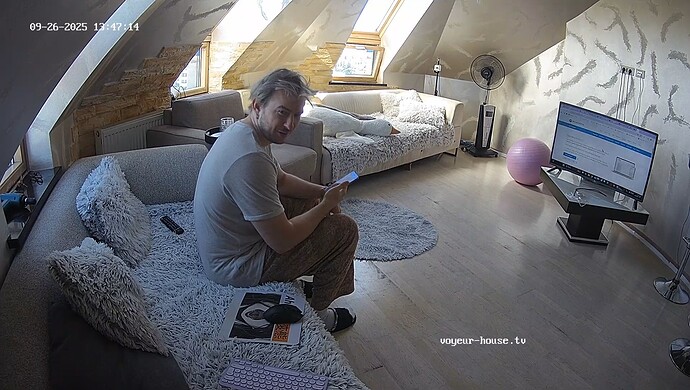 realm8-cam17-1758887383