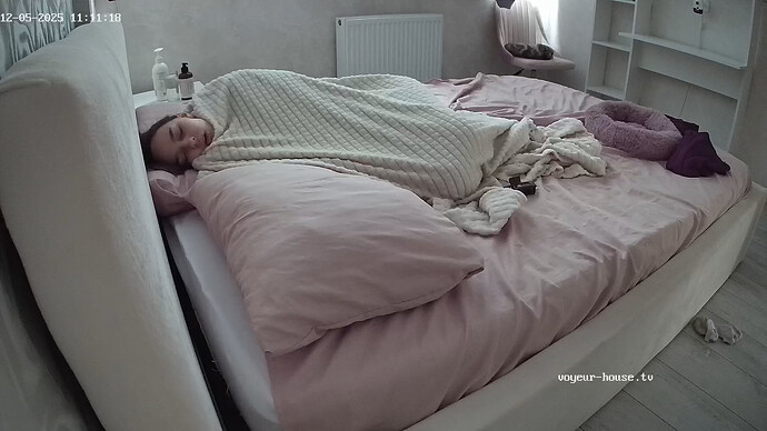 realm13-cam18-1764955195