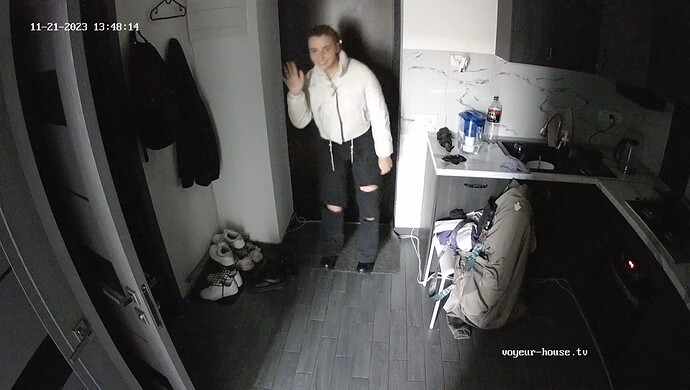 realm27-cam110-1700567753