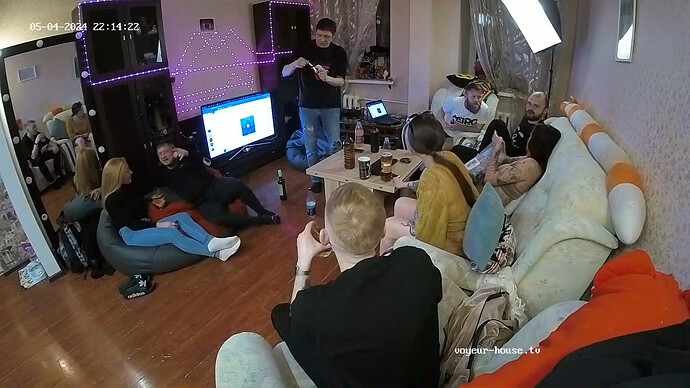 realm18-cam13-1714850101