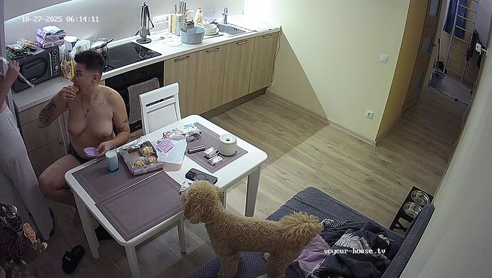 realm37-cam12-1761534913