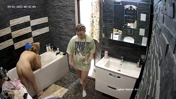 realm25-cam111-1693517567