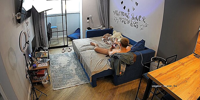 realm94-cam13-1759935895