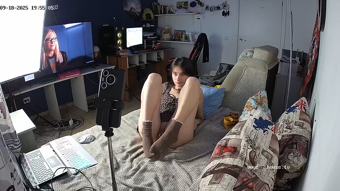 realm111-cam13-1758214913