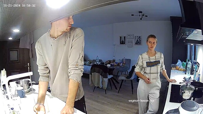 realm1-cam12-1732201948