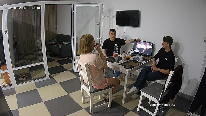 realm64-cam13-1775420631