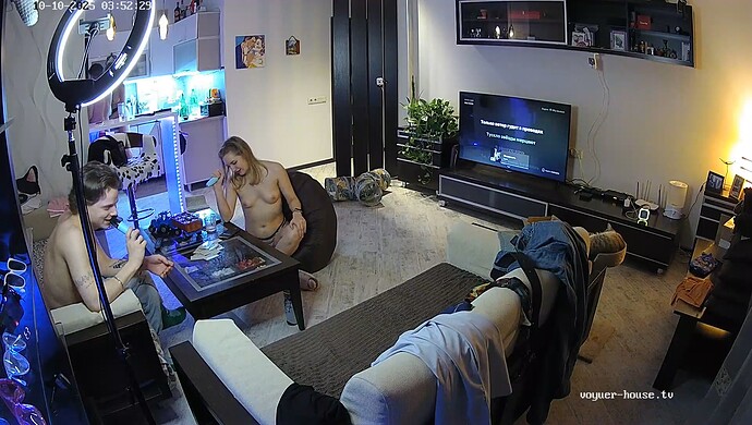 realm64-cam15-1760058476