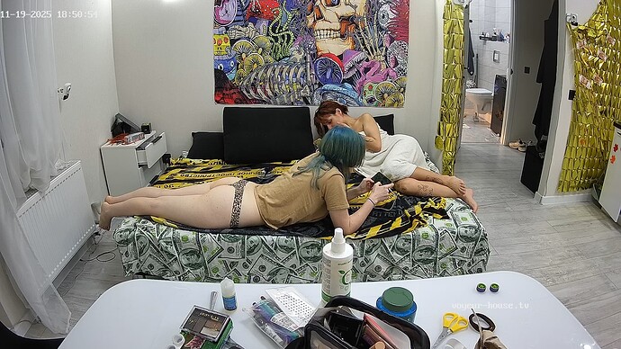 realm5-cam15-1763567494