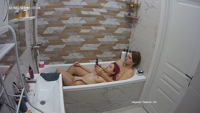 realm42-cam19-1765542062